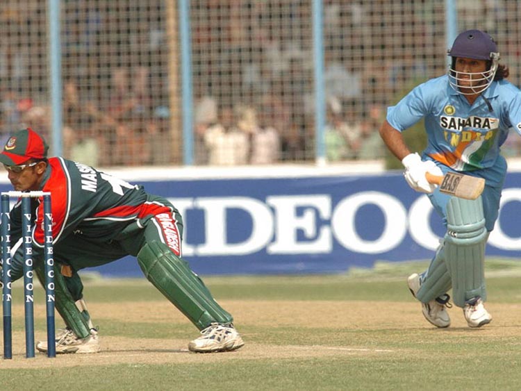 Dhoni’s Debut ODI Match